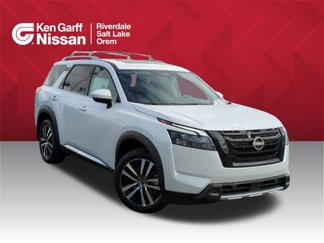 New 2025 Nissan Pathfinder Platinum w/ Black Appearance Package image 1