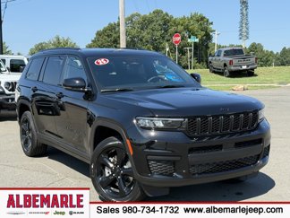New 2025 Jeep Grand Cherokee L Altitude image 1