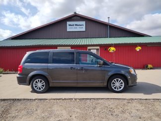Used 2019 Dodge Grand Caravan SXT image 1