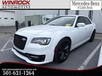 Used 2023 Chrysler 300 C image 1