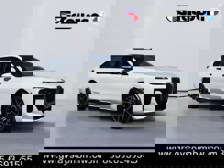 New 2025 BMW 740i image 1