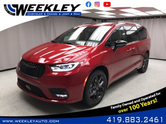 New 2025 Chrysler Pacifica Limited image 1