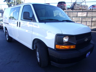 Used 2017 Chevrolet Express 2500 image 1