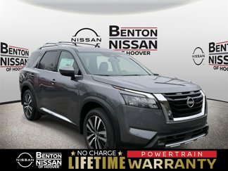 New 2025 Nissan Pathfinder Platinum image 1