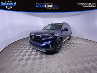 New 2025 Honda Pilot Touring image 1