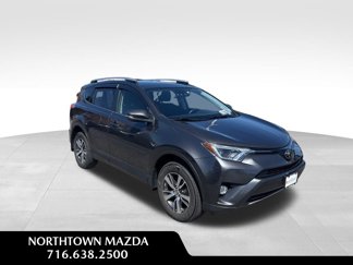 Used 2018 Toyota RAV4 XLE image 1