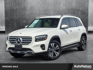 New 2025 Mercedes-Benz GLB 250 4MATIC image 1