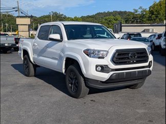 Used 2023 Toyota Tacoma SR5 w/ Technology Package image 1
