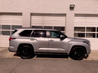 Used 2025 Toyota Sequoia Capstone image 1