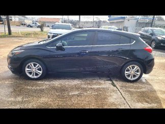 Used 2017 Chevrolet Cruze LT image 1