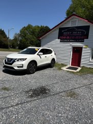 Used 2017 Nissan Rogue SL w/ SL Premium Package image 1