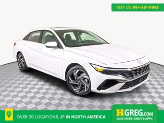 Used 2025 Hyundai Elantra SEL image 1