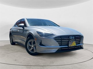 Used 2023 Hyundai Sonata SE image 1