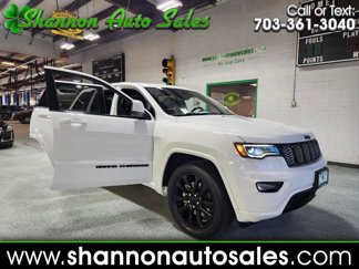 Used 2021 Jeep Grand Cherokee Laredo X image 1