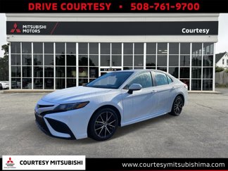 Used 2023 Toyota Camry SE image 1