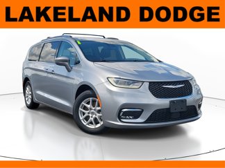 Used 2021 Chrysler Pacifica Touring-L image 1