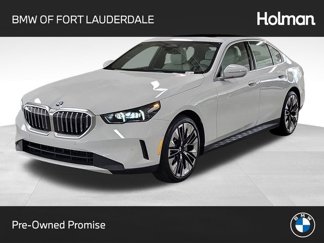 Used 2024 BMW 530i w/ Convenience Package image 1
