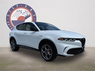 New 2024 Alfa Romeo Tonale Veloce image 1