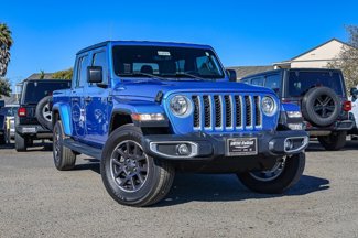 Used 2022 Jeep Gladiator Overland w/ Popular Equipment Package image 1