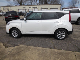 Used 2021 Kia Soul S image 1