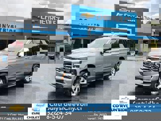 New 2025 Chevrolet Suburban Premier image 1