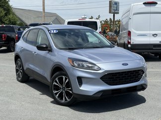 Used 2022 Ford Escape SE w/ SE Sport Appearance Package image 1