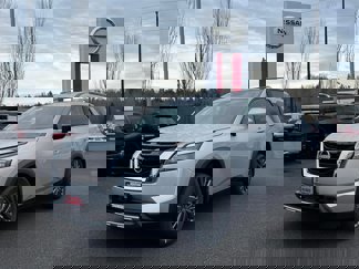 New 2025 Nissan Pathfinder SL w/ SL Premium Package image 1