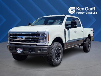 New 2025 Ford F250 4x4 Crew Cab Super Duty image 1