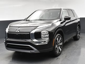 New 2025 Mitsubishi Outlander SE image 1
