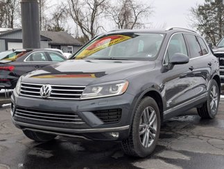 Used 2015 Volkswagen Touareg TDI image 1