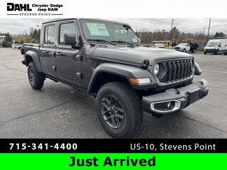New 2025 Jeep Gladiator Sport image 1