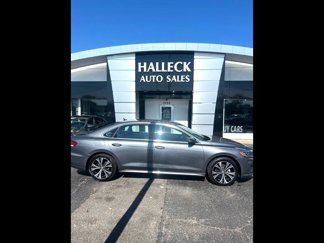 Used 2022 Volkswagen Passat 2.0T SE image 1