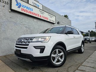 Used 2018 Ford Explorer XLT image 1