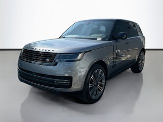 New 2025 Land Rover Range Rover SE image 1