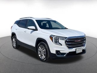 Used 2024 GMC Terrain SLT image 1