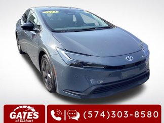 Used 2024 Toyota Prius LE image 1