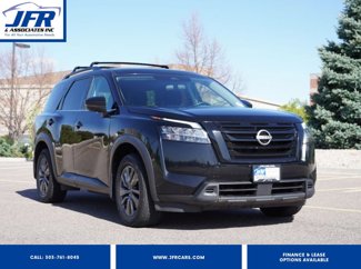 Used 2022 Nissan Pathfinder SV w/ SV Black Package image 1