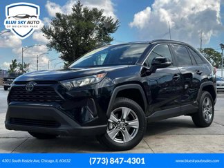 Used 2022 Toyota RAV4 LE image 1