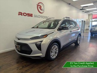 Used 2023 Chevrolet Bolt EUV LT w/ Comfort Package image 1