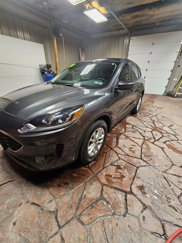 Used 2020 Ford Escape SE image 1