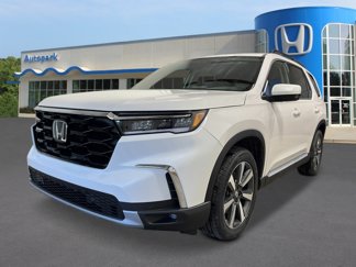 New 2025 Honda Pilot Touring image 1