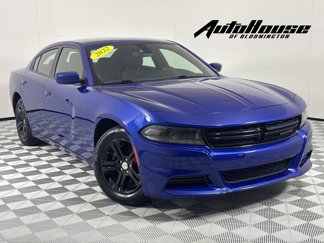 Used 2022 Dodge Charger SXT image 1