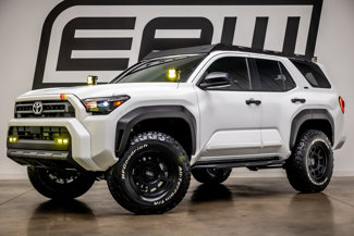 Used 2025 Toyota 4Runner SR5 image 1
