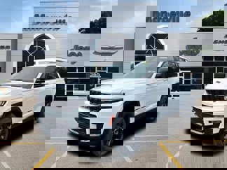 New 2025 Jeep Grand Cherokee L Limited w/ Black Appearance Package image 1