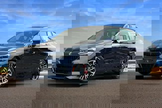 New 2026 BMW 550e xDrive w/ Executive Package image 1