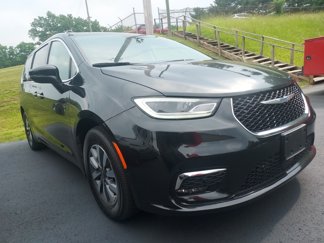 Used 2023 Chrysler Pacifica Touring-L image 1