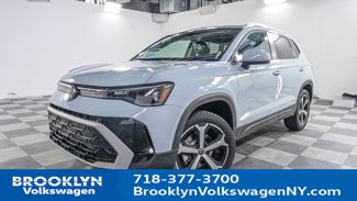 New 2025 Volkswagen Taos SEL image 1