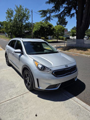 Used 2019 Kia Niro LX image 1