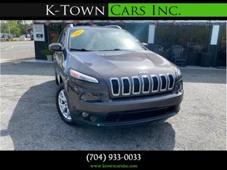 Used 2017 Jeep Cherokee Latitude image 1