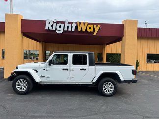 Used 2023 Jeep Gladiator Sport image 1